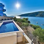 Luxury 2 Etage With Private Heated Pool Apartment *