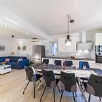 Luxury 2 Etage With Private Heated Pool *