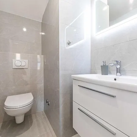 Luxury 2 Etage With Private Heated Pool *