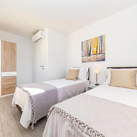 Luxury 2 Etage With Private Heated Pool 公寓