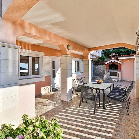 Luxury 2 Etage With Private Heated Pool