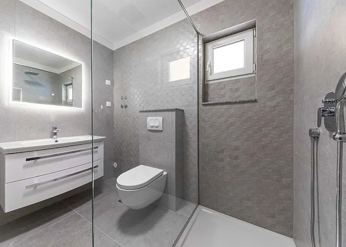 Luxury 2 Etage With Private Heated Pool Rogoznica (Sibenik-Knin)