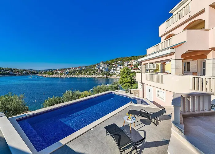 Daire Luxury 2 Etage With Private Heated Pool