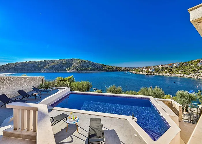 Luxury 2 Etage With Private Heated Pool