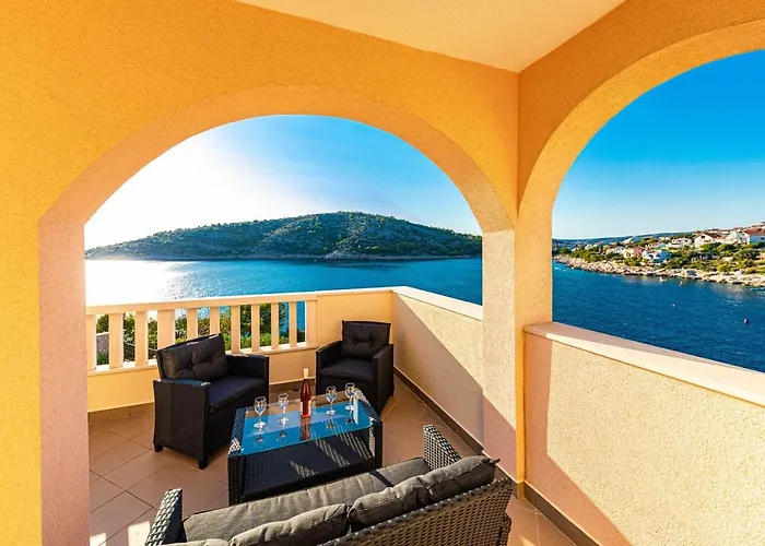 Luxury 2 Etage With Private Heated Pool *