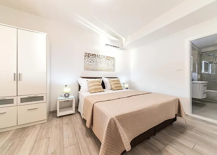 Luxury 2 Etage With Private Heated Pool Appartement