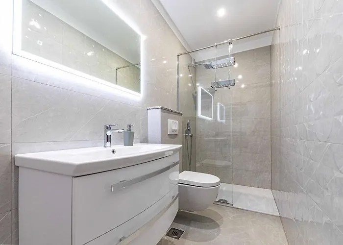 Luxury 2 Etage With Private Heated Pool Daire Rogoznica (Sibenik-Knin)